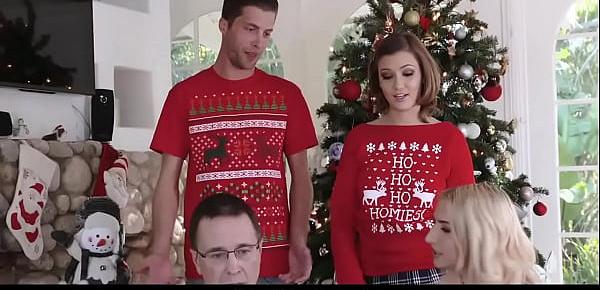 trendsStep-Sis Fucked By Her Brother During Family Christmas Pictures